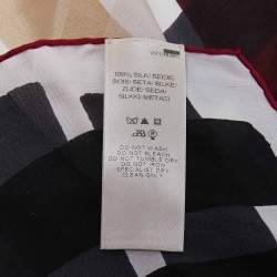 Pre Owned Burberry White/Black Check Print Silk Square Scarf