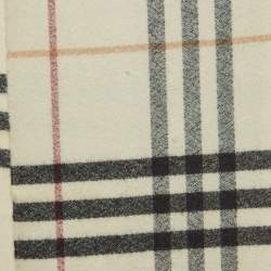 Pre Owned Burberry Cream Checked Cashmere Blend Fringed Muffler