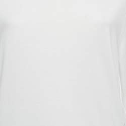 مملوكة مسبقًا قميص بربري أبيض بنمط كاروهات طويل الأكمام جيرسي كتف ميديوم