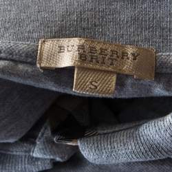 مملوكة مسبقًا تي شيرت بربري بولو قطن حواف بنمط مربعات  نوفا الشهيرة أكمام مكشكشة رمادي فاتح S