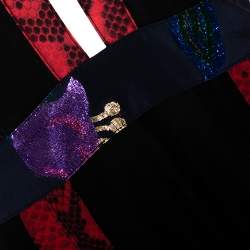 مملوكة مسبقًا فستان بربري متوسط ظهر مكشوف قصات حرير أسود مقاس وسط (ميديوم )