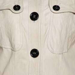 Pre Owned جاكيت بربري جلد بيج بأزرار أمامية مقاس متوسط - ميديوم