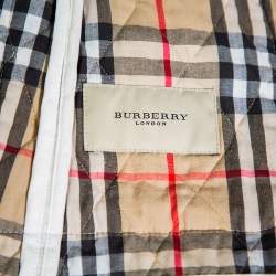 Pre Owned جاكيت بربري خامة صناعية أبيض بياقة منتصبة مقاس متوسط - ميديوم