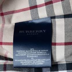 Pre Owned جاكيت بربري قطن أوف وايت بأزرار أمامية مقاس صغير - سمول