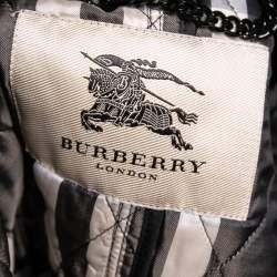 Pre Owned معطف بربري حزام طويل مبطن صناعي أسود مقاس صغير