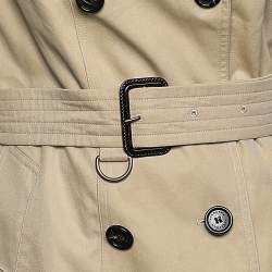 مملوكة مسبقًا معطف مطر بربري ذا ساندرينغهام بحزام بيج طويل S