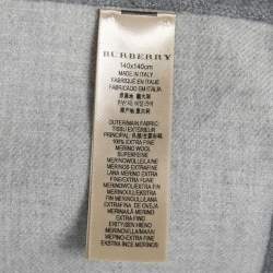 مملوك ة مسبقًا Burberry Grey Check Wool Reversible Cape One Size