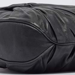Pre Owned Burberry Black Leather Ruched Hobo