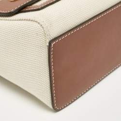 مملوكة مسبقًا حقيبة كروس بربري نوت جلد وكانفاس طباعة شعار بيج 