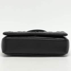 مملوكة مسبقًا Burberry Black Quilted Leather Small Lola Shoulder Bag