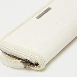 Burberry White Check Embossed Patent Leather Zip Round Wallet