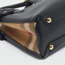مملوكة مسبقًا Burberry Black/Beige Leather and House Check Fabric Small Banner Tote