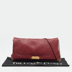 مملوكة مسبقًا Burberry Red Pebbled Leather Mildenhall Shoulder Bag