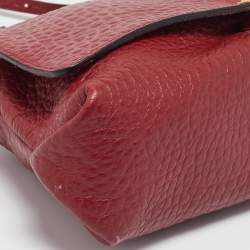 مملوكة مسبقًا Burberry Red Pebbled Leather Mildenhall Shoulder Bag