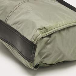 Pre Owned Burberry Green Nylon and Leather Buckleigh Tote