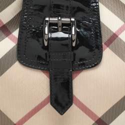 Pre Owned Burberry Black/Beige Nova Check PVC and Patent Leather Brooke Hobo