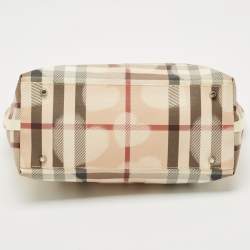Pre Owned Burberry White/Beige House Check PVC and Patent Leather Open Heart Tote