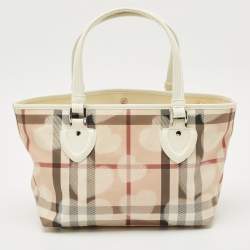 Pre Owned Burberry White/Beige House Check PVC and Patent Leather Open Heart Tote