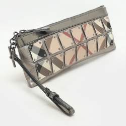 Pre Owned Burberry Metallic/Beige Nova Check PVC and Leather Zip Wristlet Clutch