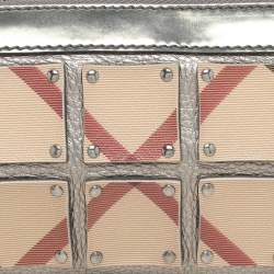 Pre Owned Burberry Metallic/Beige Nova Check PVC and Leather Zip Wristlet Clutch
