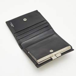 Pre Owned Burberry Beige/Black Housecheck Coated Canvas and Leather Kiss Lock Compact Wallet