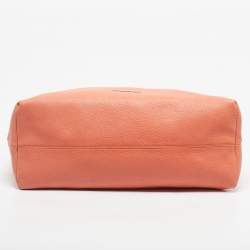 Pre Owned Burberry Peach Grained Leather Baynard Tote