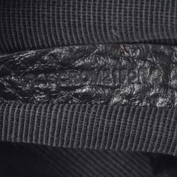 Pre Owned Burberry Black Grained Leather Chichester Crossbody Bag