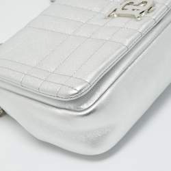 Pre Owned Burberry Silver Quilted Leather Small Lola Shoulder Bag