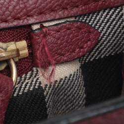 Pre Owned Burberry Burgundy Grainy Leather Small Buckle Tote