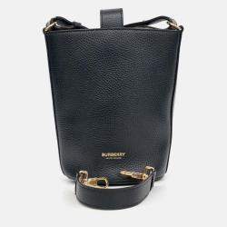 Pre Owned Burberry Black Leather Burberry small bucket bag