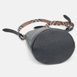 Pre Owned Burberry Black Leather Burberry small bucket bag