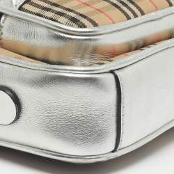 Pre Owned Burberry Silver/Beige 1983 Knight Check Fabric Chain Link Camera Bag