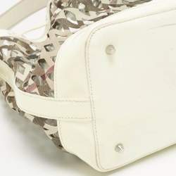 Pre Owned Burberry White/Beige Nova Check Laser Cut PVC and Patent Leather Drawstring Hobo