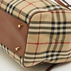 Pre Owned حقيبة يد توتس بربري كانتربري صغيرة جلد ونايلون كاروهات هايماركت بيج/كريم