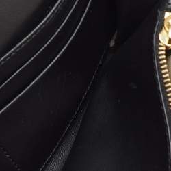 مملوكة مسبقًا محفظة بربري بربري جلد أسود مزودة بمشبك طويل قلاب كونتيننتال