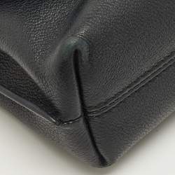 Pre Owned Burberry Black Leather Medley Buckle Crossbody Bag