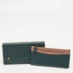 مملوكة مسبقًا Burberry Teal Blue Leather Flap Continental Wallet
