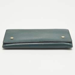 مملوكة مسبقًا Burberry Teal Blue Leather Flap Continental Wallet