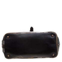 مملوكة مسبقًا حقيبة يد بربري إبزيم جلد سوداء