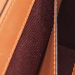 مملوكة مسبقًا حقيبة كتف بربري قلاب جلد مربعات بيج / بني