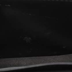 مملوكة مسبقًا حقيبة كروس بربري ميدلي جلد أسود