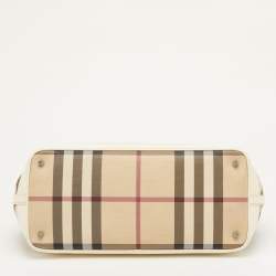 مملوكة مسبقًا حقيبة يد بربري إيدن جلد لامع وPVC كارو نوفا بيج/أبيض