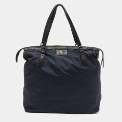 Pre Owned Burberry Buckleigh Navy Blue/Black Leather and Nylon Tote