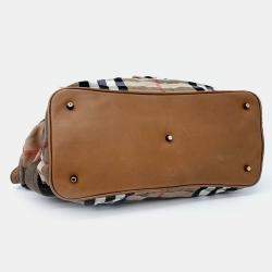 Pre Owned حقيبة كتف بربري قماش وجلد بني ومتعدد الألوان