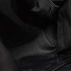 مملوكة مسبقًا حقيبة يد بربري نايلون كاروهات بيت أسود/رمادي وجلد لامع