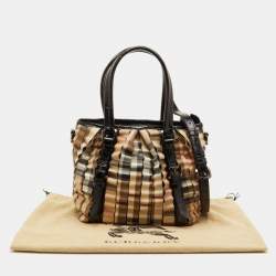 مملوكة مسبقًا حقيبة يد توتس بربري كانفاس كاروهات نوفا تشيك بيج وجلد لامع بطيات