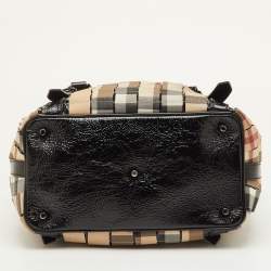 مملوكة مسبقًا حقيبة يد توتس بربري كانفاس كاروهات نوفا تشيك بيج وجلد لامع بطيات