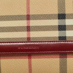 Pre Owned حقيبة كلتش بربري هايماركت قماش ومزخرفة جلد أحمر/بيج