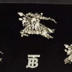 مملوكة مسبقًا حقيبة بربري ت ب كريستال جلد مخمل أسود كتف