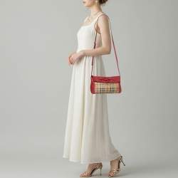 مملوكة مسبقًا Burberry Beige/Pink Haymarket Check PVC and Leather Shoulder Bag